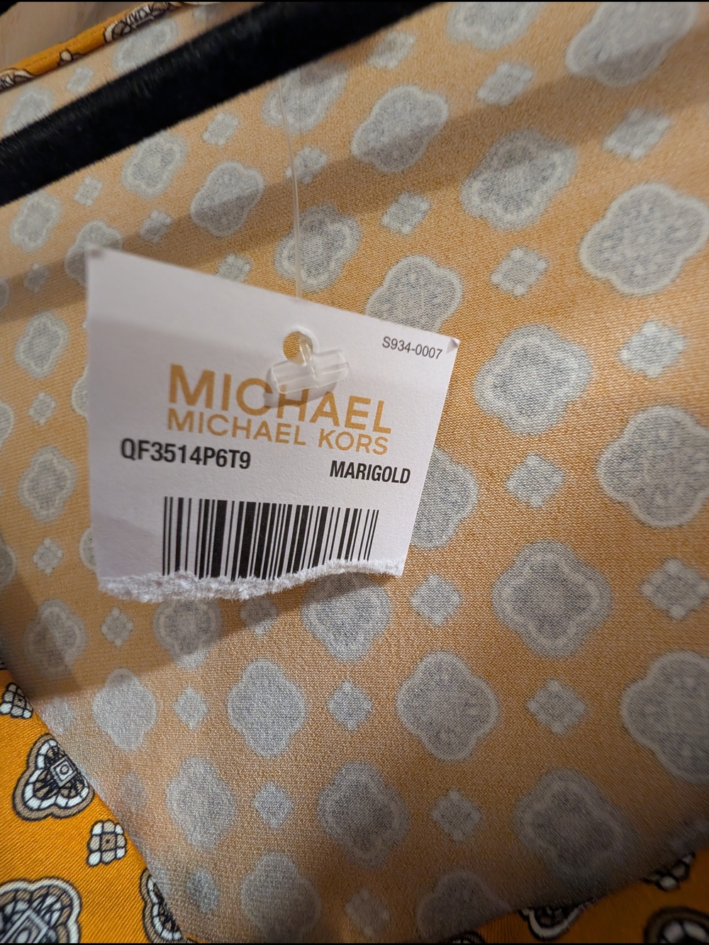 NWT Michael Kors Cowl Neck Geometric Print Top - Gold - Picture 2 of 7